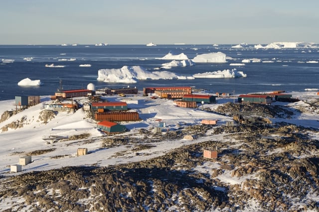Dumont d'Urville Station, an example of modern human settlement in Antarctica