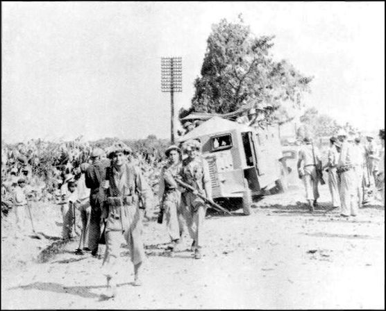 Israeli soldiers in Lod (Lydda) or Ramle.