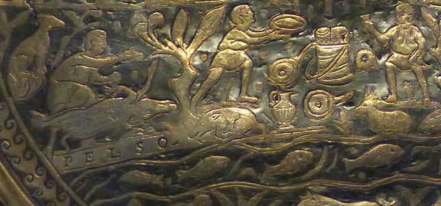 Dogs at Lake Balaton, depicted on the Seuso Treasure
