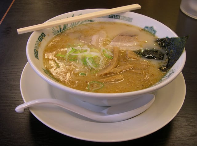 Ramen in tonkotsu soup