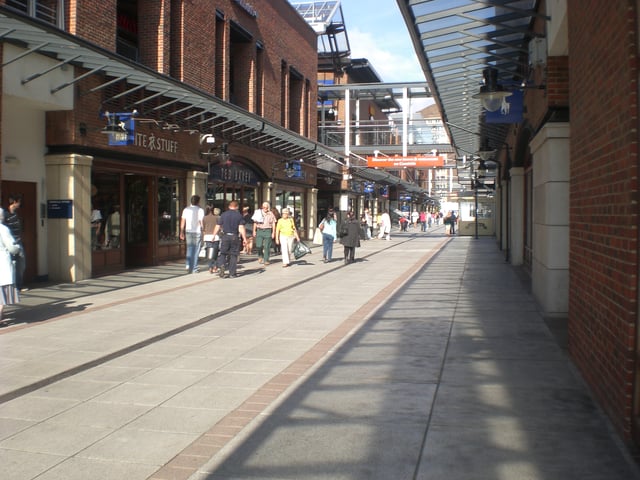 Gunwharf Quays shopping centre