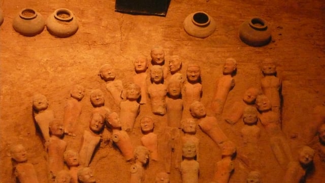 Pit in underground museum of Han Yang Ling, Mausoleum of Han Emperor Jingdi