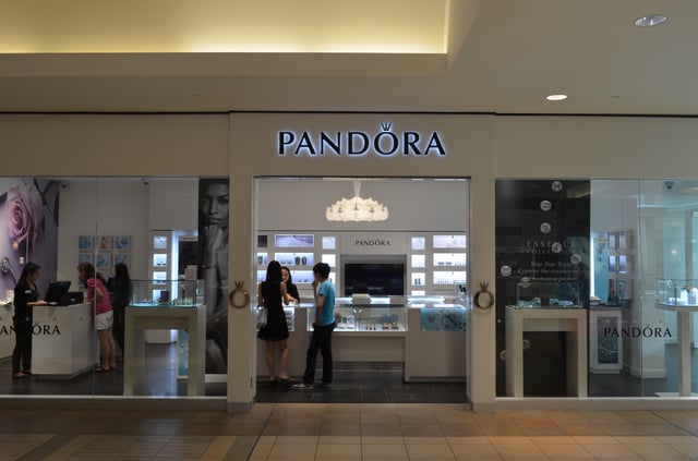 Toronto, Fairview Mall Branch