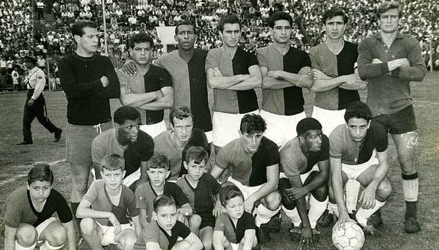 The 1965 team that won the Primera B title promoting to Primera División.