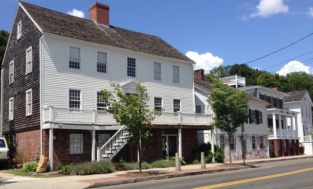 The Quinnipiac River Historic District, located in the Fair Haven neighborhood, is one of dozens of listed historic districts in New Haven.