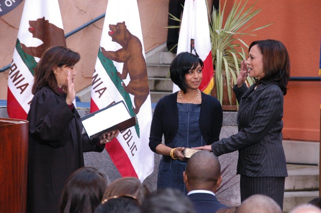 Harris sworn in, 2011