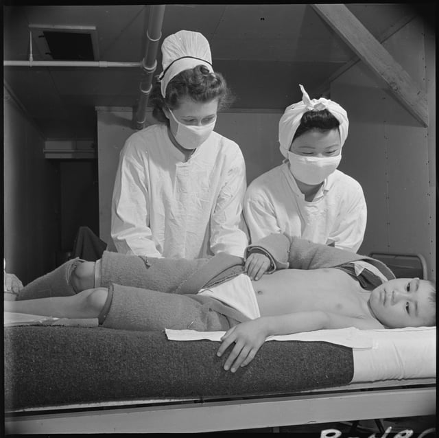 Two nurses in Arizona, 1943