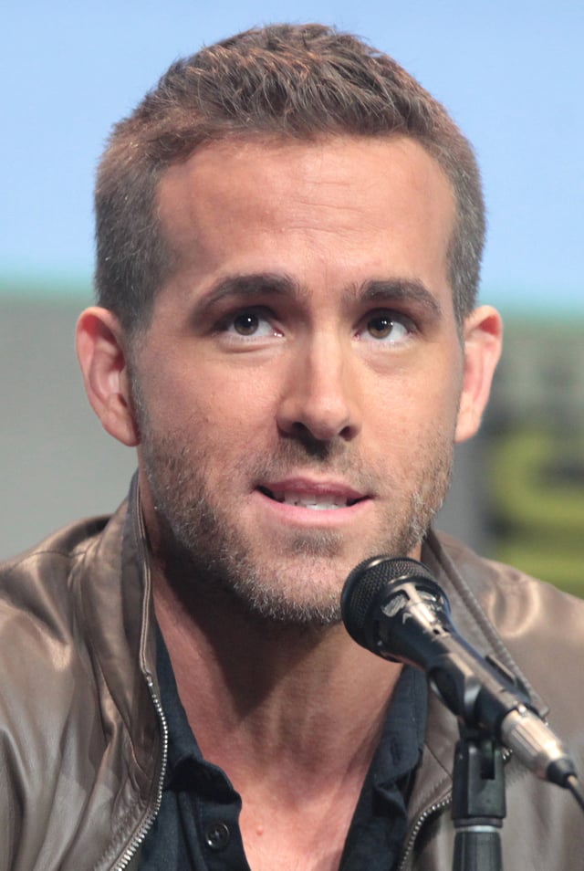 Reynolds at the 2015 San Diego Comic-Con to promote Deadpool