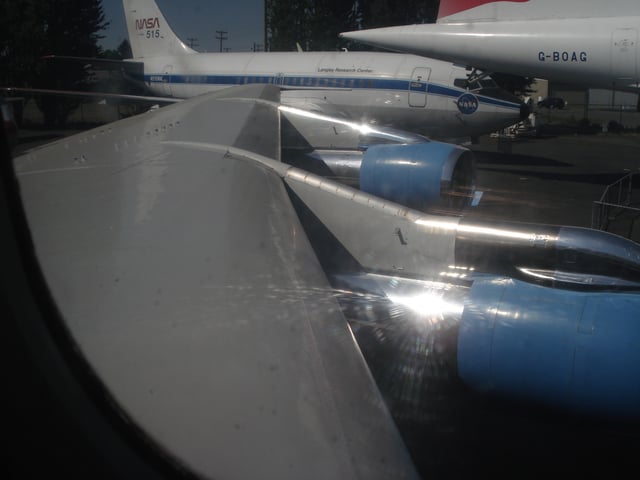 A 707-120B (VC-137B) wing, showing the new inboard leading edge like the 720s at Museum of Flight, Seattle, 2009.