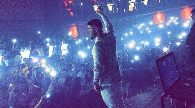 Noizy performing on stage (2016)