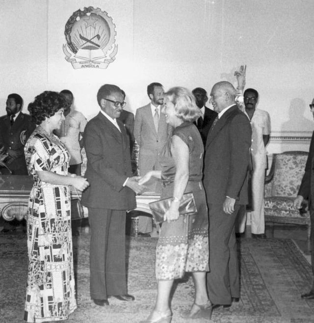 Agostinho Neto, MPLA leader and Angola's first president, meets with Poland's ambassador in Luanda, 1978
