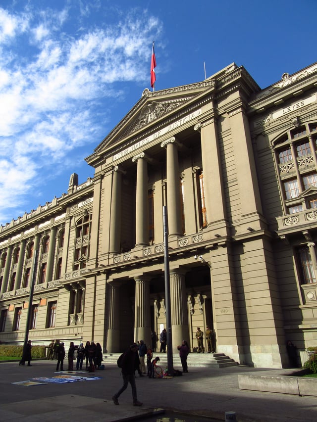The Palace of Justice in Santiago