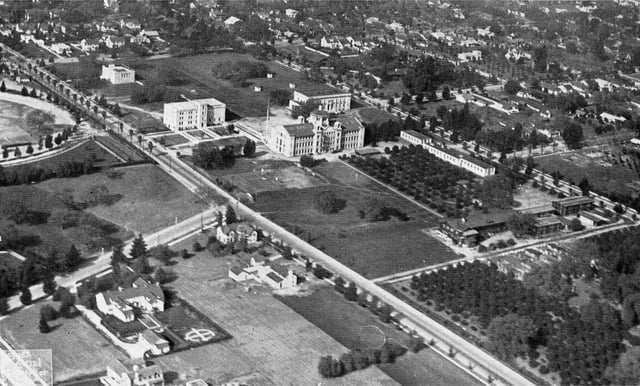 Aerial view of Caltech in 1922