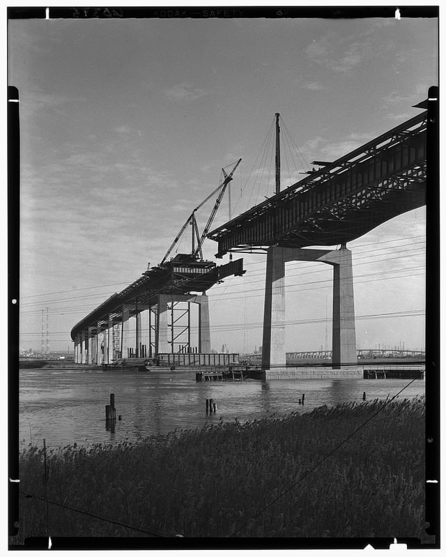 Hackensack Run bridge under construction in 1951