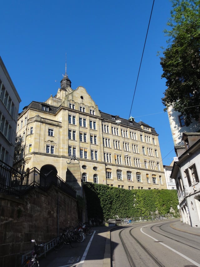 The Gymnasium Leonhard