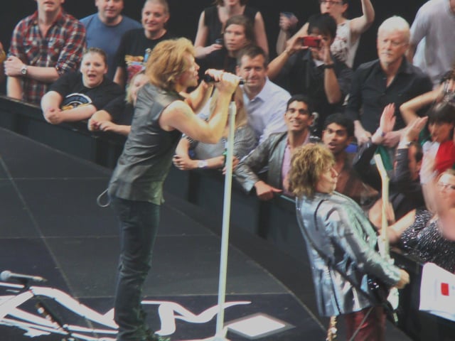 Jon Bon Jovi and Richie Sambora on stage