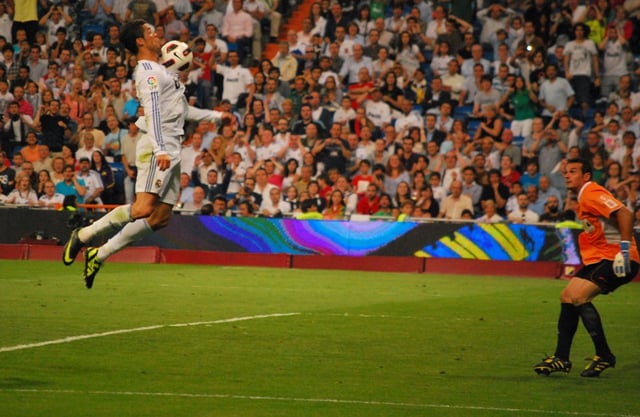 Ronaldo controlling the ball on his chest during a 2010–11 La Liga game against Almería