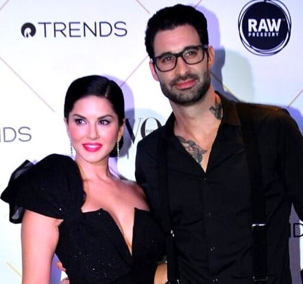 Sunny Leone and her husband Daniel Weber at Vogue Beauty Awards in 2017