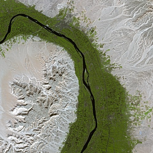 The Nile at Dendera, as seen from the SPOT satellite