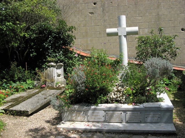 Monet family grave at Giverny