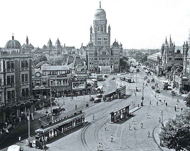 Municipal Corporation Building, Bombay in 1950 – Victoria Terminus partly visible on far right.