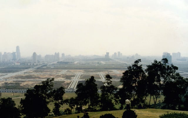 Futian CBD in the spring of 1998 from Lianhuashan Park