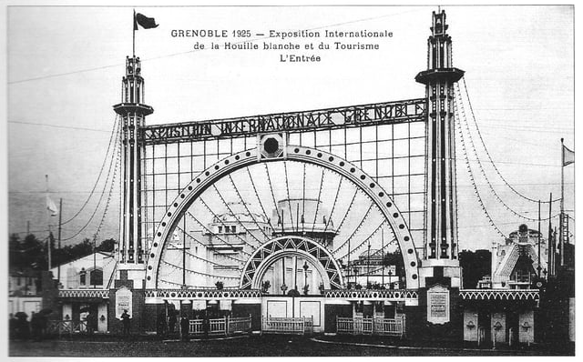 Gate of the exposition in 1925
