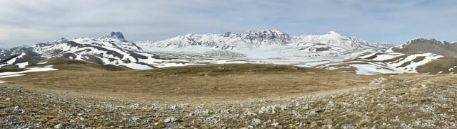 A panoramic view of Campo Imperatore.
