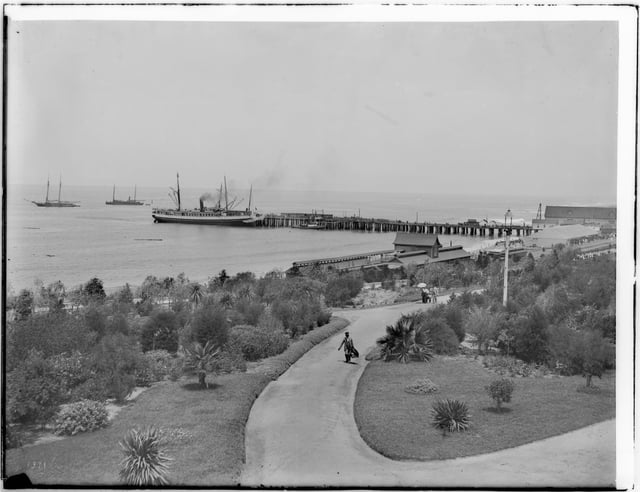 View of Redondo Beach Pier and railroad station from the Redondo Hotel, ca.1900