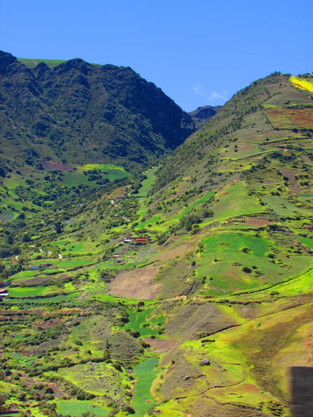 Mérida lies within a valley, with many colonial towns adjacent