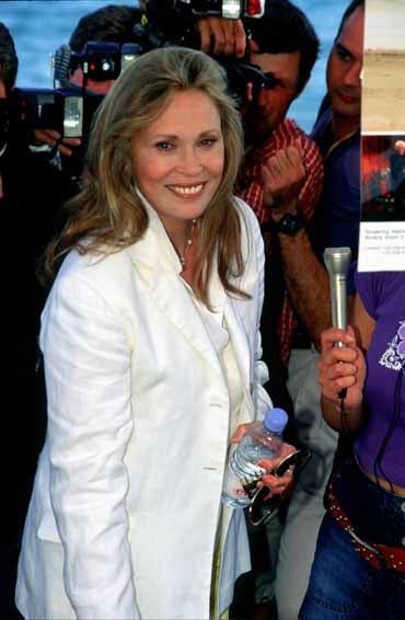 Dunaway at the 2001 Cannes Film Festival