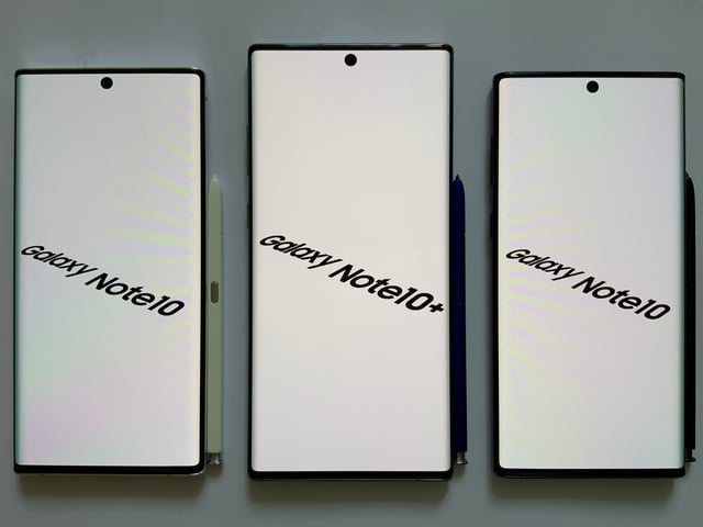 Samsung Galaxy Note 10 smartphones