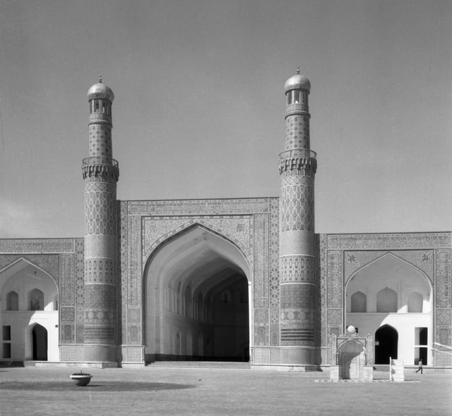 헤라트 자마 마스지드는 아프가니스탄에서 가장 오래된 모스크들 중 하나다.