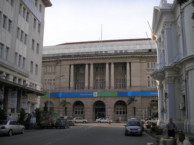 Standard Chartered and HSBC (left) at Beach Street.
