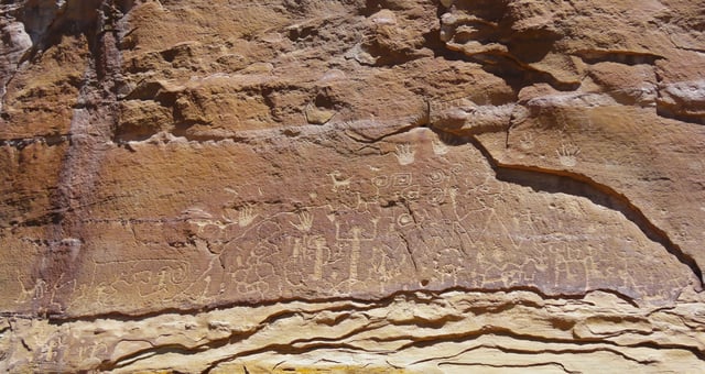 Modern Hopi have interpreted the petroglyphs at Mesa Verde National Park's Petroglyph Point as depictions of the Eagle, Mountain Sheep, Parrot, Horned Toad, and Mountain Lion clans, and the Ancestral Puebloans who inhabited the mesa