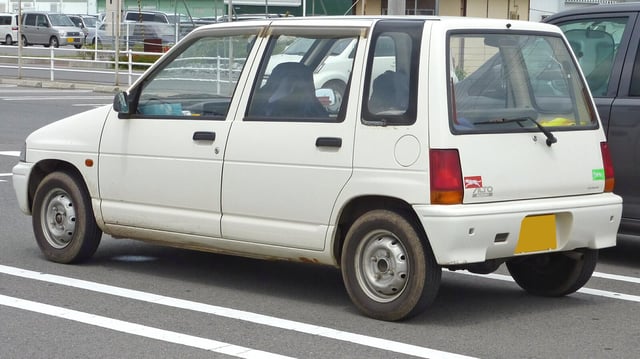 1992 Suzuki Alto Fe-P 4WD five-door sedan (CS22)