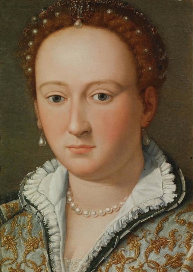 Portrait of a Woman, Alessandro Allori (1535–1607; Uffizi Gallery): a plucked hairline gives a fashionably "noble brow"