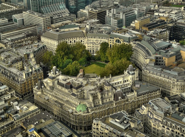 Finsbury Circus, the largest public open space, seen from Tower 42