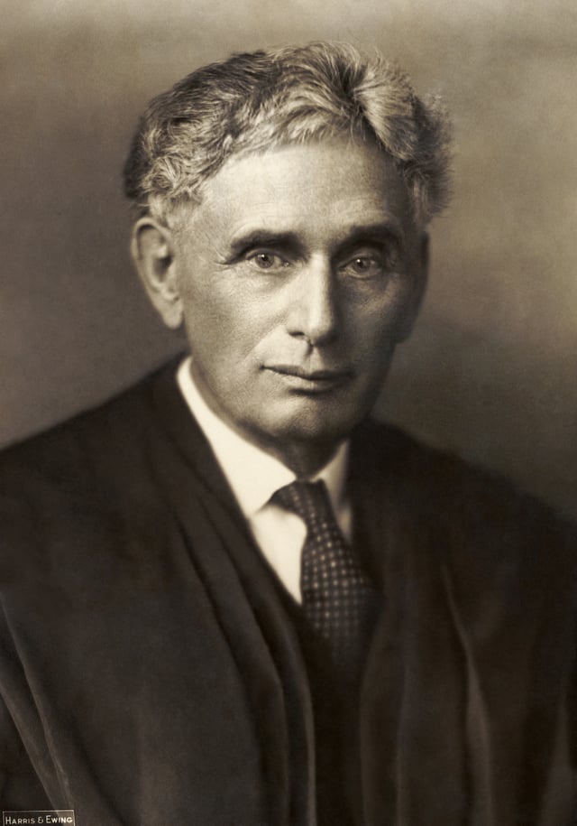 Justice Louis Brandeis wrote several dissents in the 1920s upholding free speech claims.