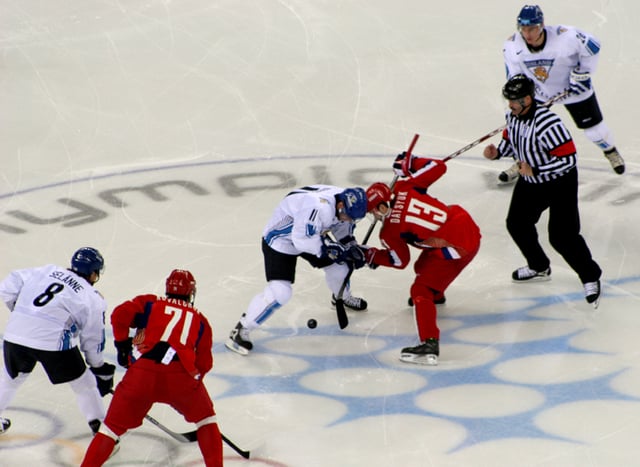 Finland vs Russia in the Winter Olympics 2006 in Turin.