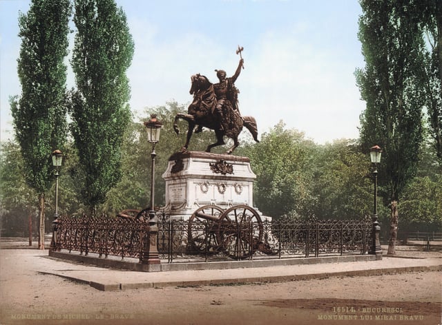 Monument dedicated to Wallachian Prince Michael the Brave (photograph taken between 1890 and 1905).