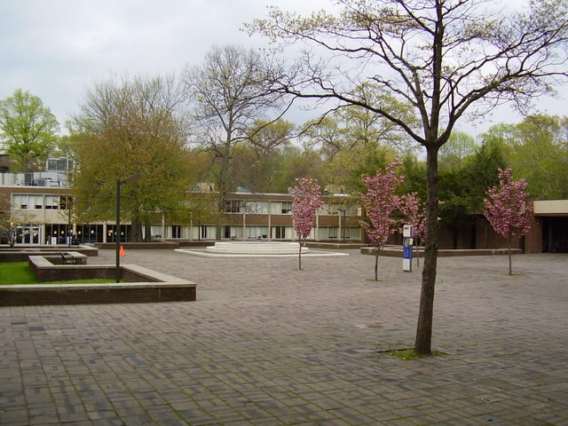 Academic Quad, Old Westbury campus