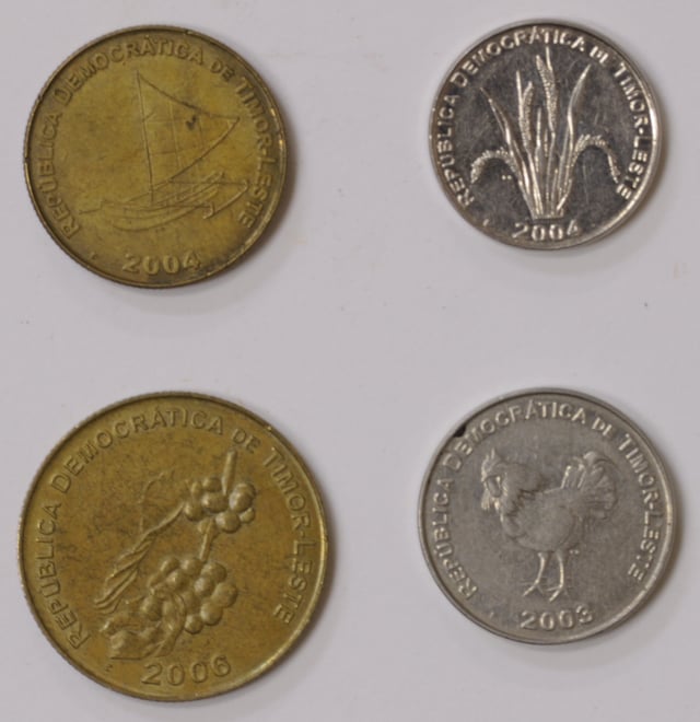 Fractional coins "centavos"