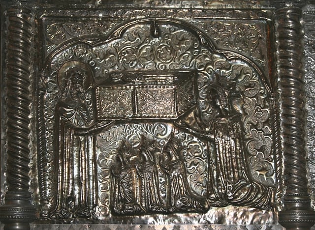 Mary praying with her sisters while their mother presents a chest to St. Simeon