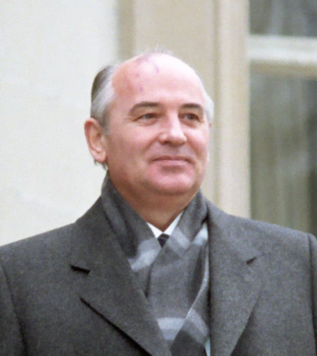 Gorbachev in 1985 at a summit in Geneva, Switzerland