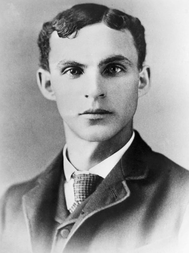 Henry Ford in 1888 (aged 25)