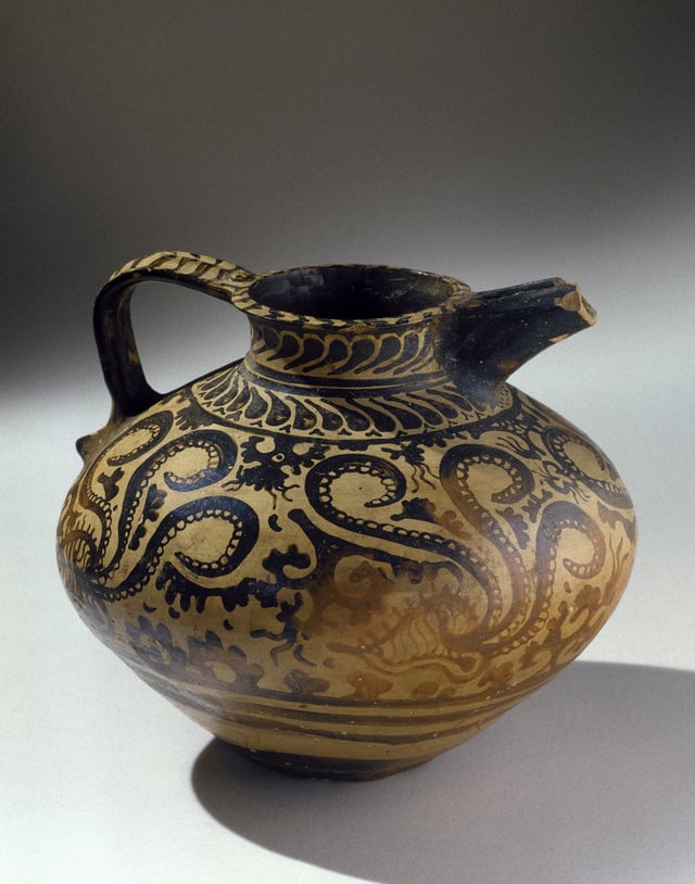 Marine style Minoan pottery jug (1575–1500 BC)