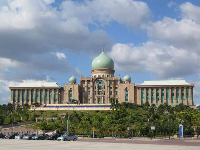 Perdana Putra houses the office complex of the Prime Minister of Malaysia.