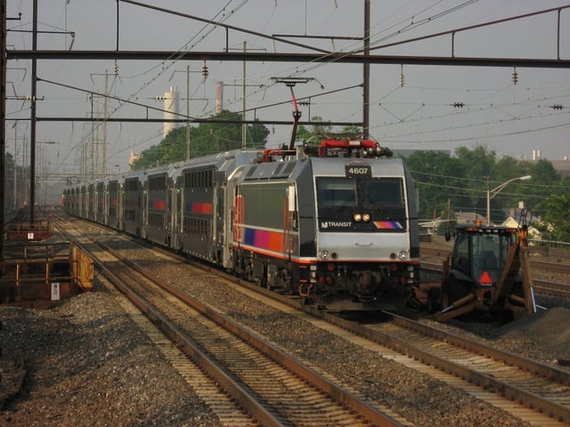 A NJ Transit train heads down the Northeast Corridor through Rahway, New Jersey