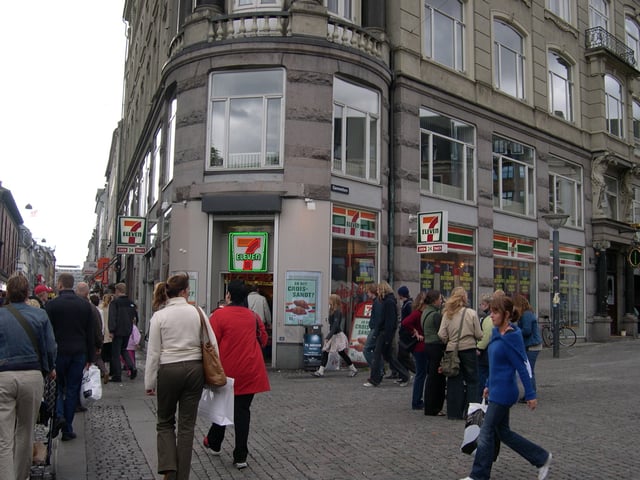 7-Eleven in Strøget, Copenhagen, Denmark